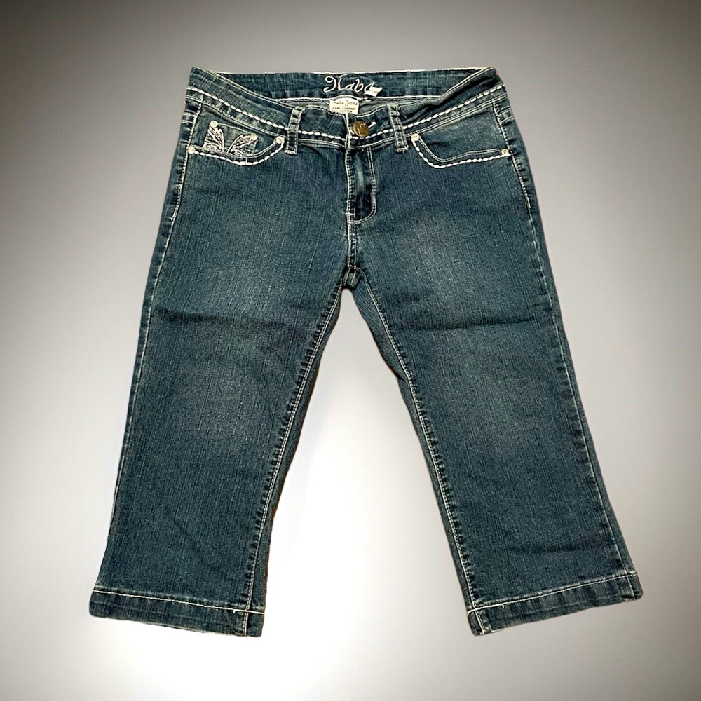 Kaba Jean Shorts 4 Women W/Rhinestone Studs Designs On Pocket Low Rise Sz 9